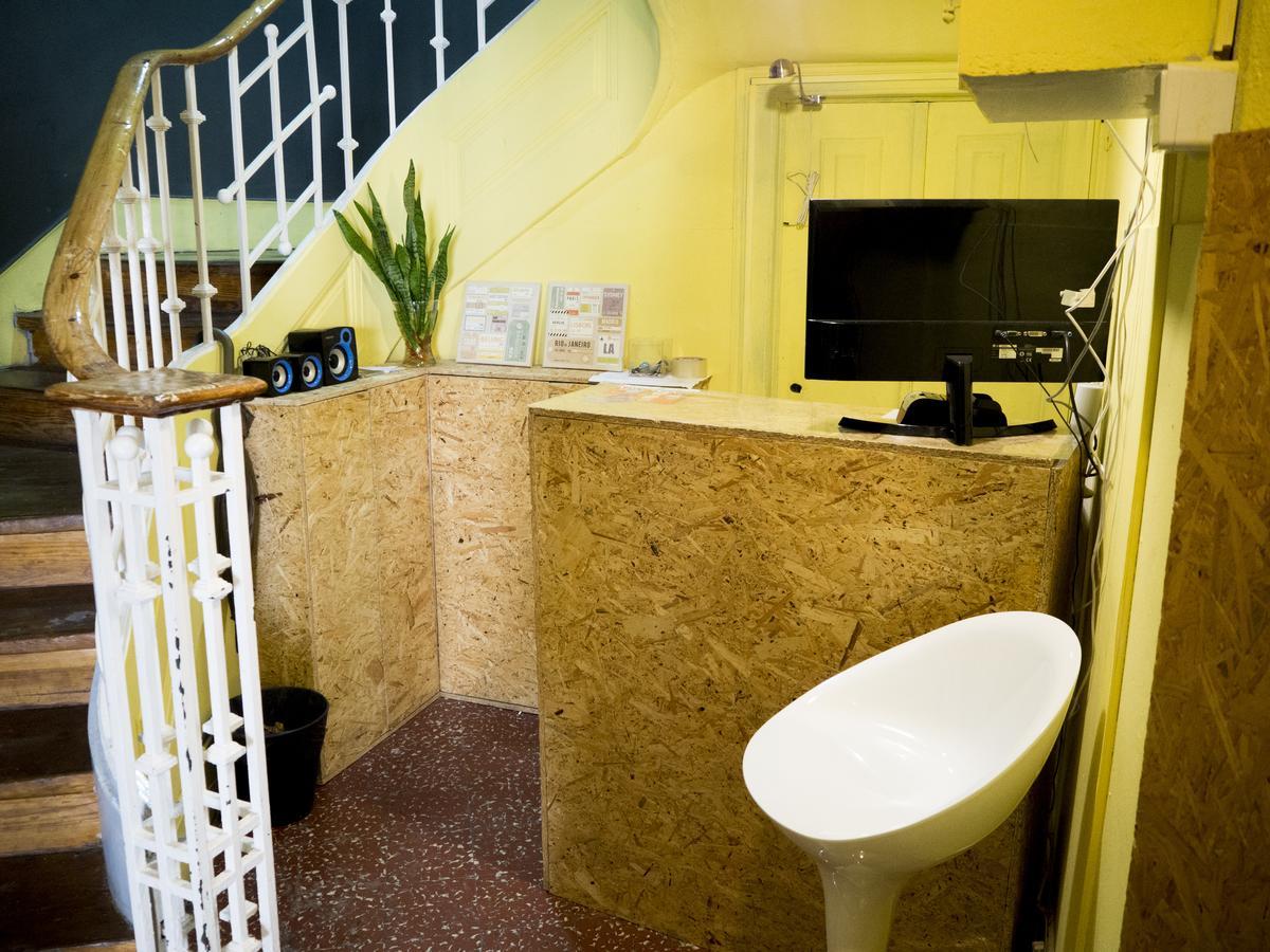 Aykibom Hostel Lisbon Bagian luar foto
