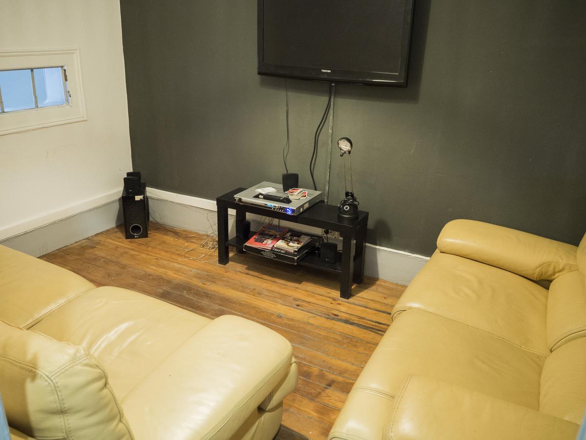 Aykibom Hostel Lisbon Bagian luar foto